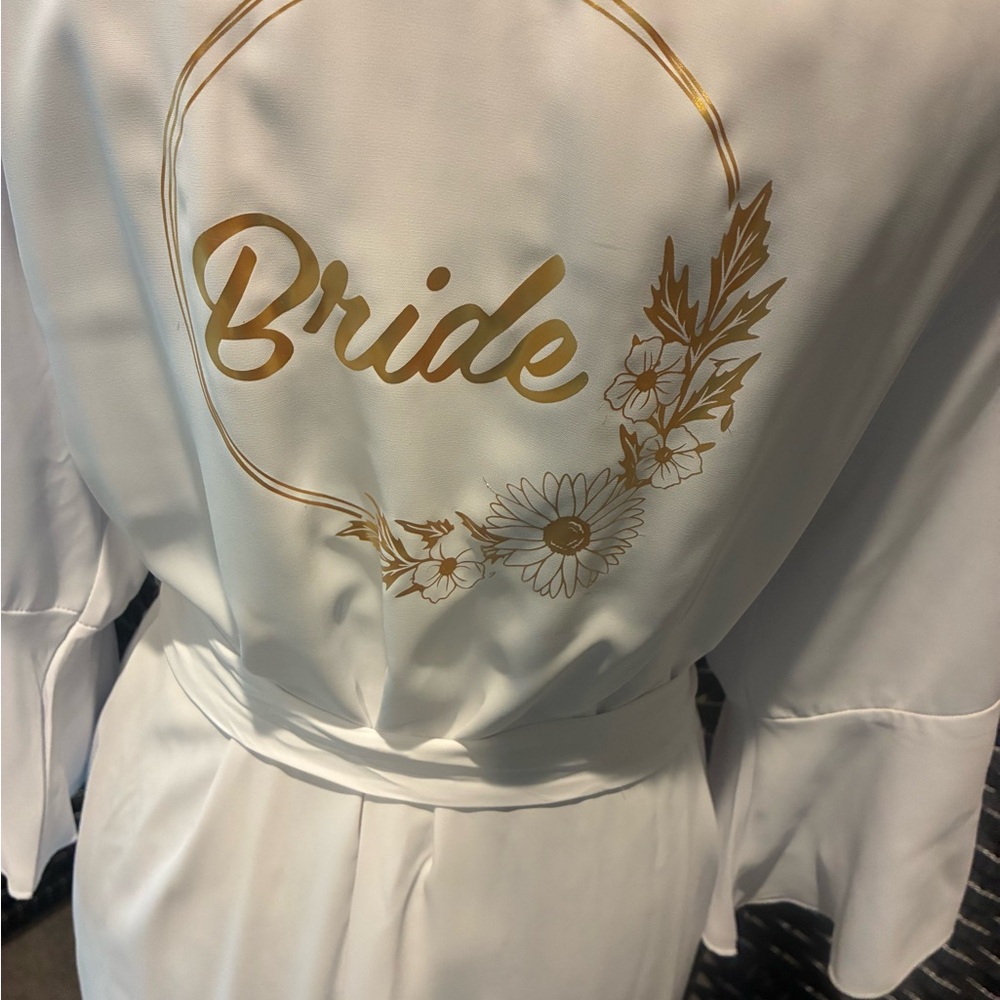 Bride White Silk Bride Robe with Ruffle trim - Picture 3 of 3